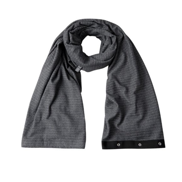 Lululemon Vinyasa Scarf - Picture 5 of 6